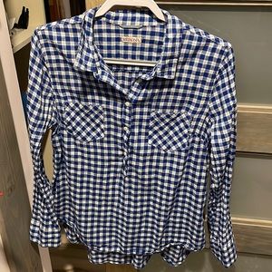 Lightweight cotton blouse